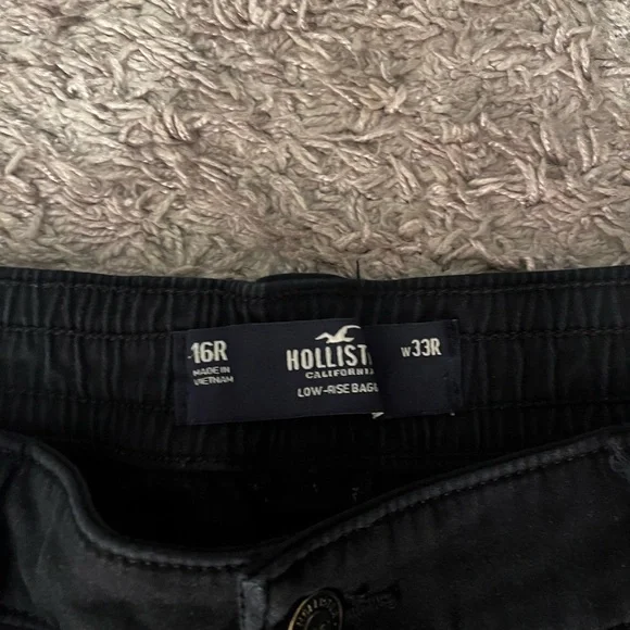 Hollister - Black Cargo Pants - Picture 3 of 4